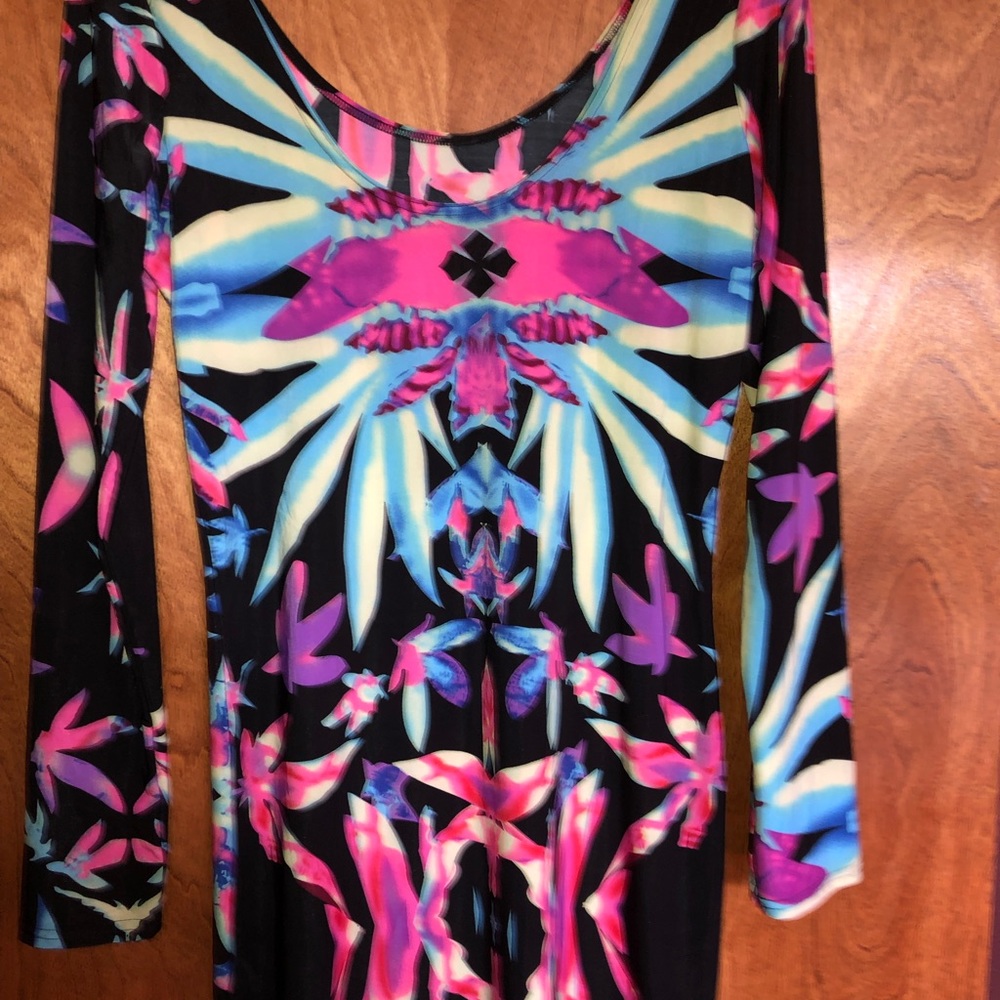 Dress - Picture 2 of 3